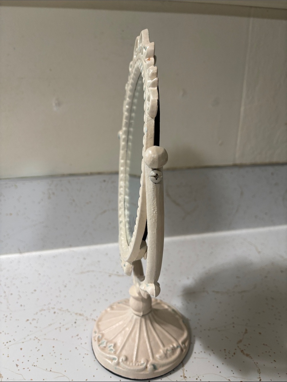 Vintage Style Ornate Oval Vanity Mirror in Cream - Picture 5 of 8